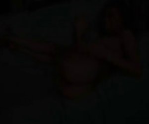 Pool-aasia hottie võtab suurim riista kunagi