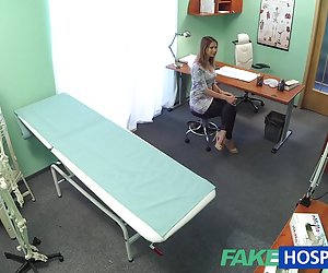 FakeHospital sexy koduperenaine petab Ukko oma arstiga
