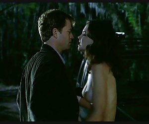 Katie holmes topless stseen laiendatud (hd)