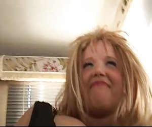 Paks armas milf