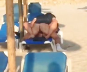 Varahommikul kell avalik rand...