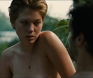 Lea seydox topless gran Kesk
