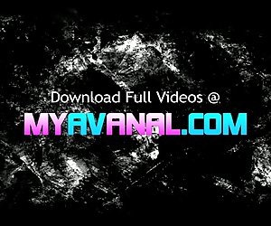 Creampied nii aukude pärast akari threesome