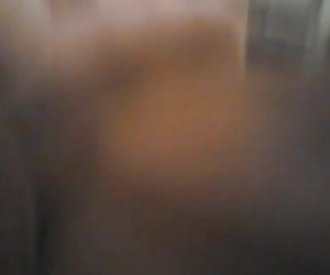 Naine WC masturbation olemasolu