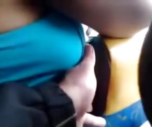 Hämmastav amatöör groped bigtits bussi avaliku