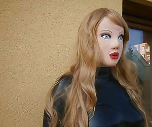 Maskeeritud lateks nukk blond parukas